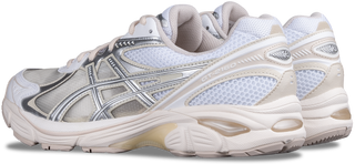 ASICS GT-2160™ Above The Clouds sneaker in white and pure silver with GEL cushioning.