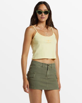 Billabong Hilary Cargo Skirt, cotton twill, zip fly, button closure, side and cargo pockets, logo flag label, low rise.