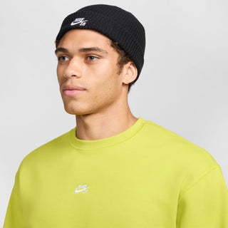 Nike SB Terra Beanie in Black with breathable, loose-knit design.