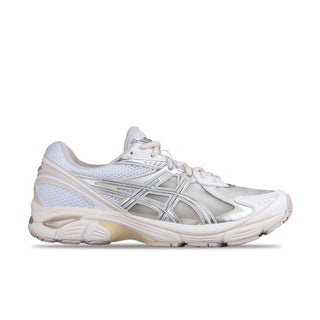 ASICS GT-2160™ Above The Clouds sneaker in white and pure silver with GEL cushioning.