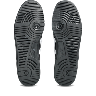 ASICS GEL-VICKKA PRO skate shoe in black with suede upper and GEL heel cushioning.

