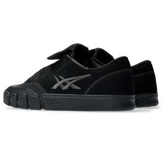 ASICS GEL-FLEXKEE PRO 2.0 skate shoe with leather upper and grooved outsole.

