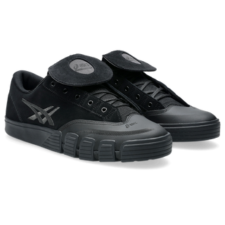 ASICS GEL-FLEXKEE PRO 2.0 skate shoe with leather upper and grooved outsole.

