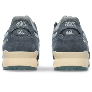 ASICS GEL-LYTE III in Grey/Dark Pewter with split-tongue design and GEL® technology.