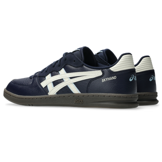 ASICS SKYHAND OG in Midnight/Ivory with synthetic leather and suede upper, FLYTEFOAM® PROPEL cushioning, and gum outsole.