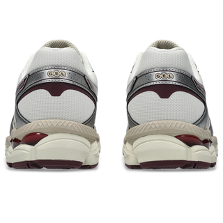 ASICS GEL-CUMULUS 16 running shoes in cream and beniimo purple colorway with synthetic leather overlays, breathable mesh, dual GEL technology cushioning, and 2010s design