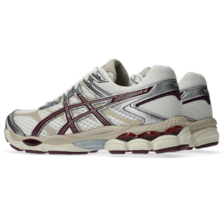 ASICS GEL-CUMULUS 16 running shoes in cream and beniimo purple colorway with synthetic leather overlays, breathable mesh, dual GEL technology cushioning, and 2010s design