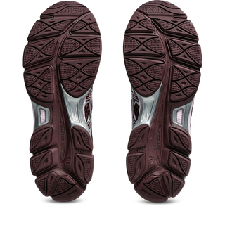 ASICS GEL-CUMULUS 16 in Port Royal with mesh upper, dual GEL® cushioning, FLUIDRIDE™, and FLYTEFOAM® midsole comfort.