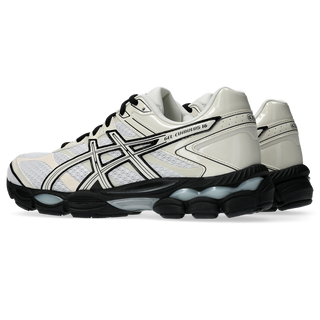 ASICS GEL-CUMULUS 16 running shoes in White/Cream — dual GEL™ technology, FLUIDRIDE™ cushioning, breathable mesh upper, 2010s performance design