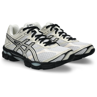 ASICS GEL-CUMULUS 16 running shoes in White/Cream — dual GEL™ technology, FLUIDRIDE™ cushioning, breathable mesh upper, 2010s performance design