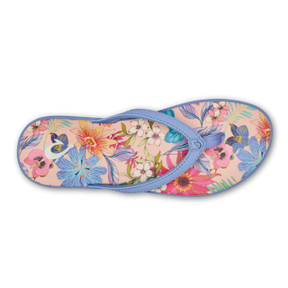 Discover the soothing touch of Olukai's Puawe Women's Beach Sandals. Designed for recovery, these sandals offer plush straps, foam cushioning, and a contoured footbed, blending style and comfort for those seeking relief after active days.