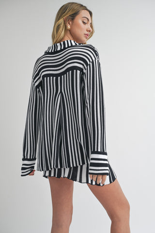 Miou Muse Black and white striped knitted shirt top, 100% viscose.