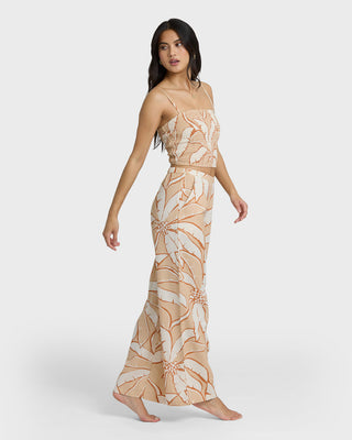 Billabong Tropic Breeze Elastic Waist Pants Stone, woven slub viscose-cotton-flax pants with elastic back waistband and side pockets.