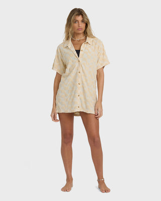 Billabong Laura Waves Shirt Dress White, cotton-poly terry shirt dress with collar and button-front design.