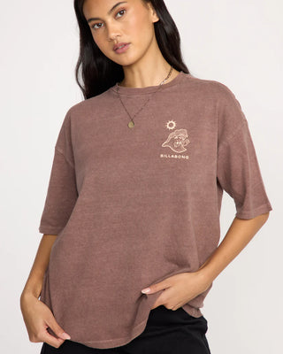 Billabong Great Waves Tee in Espresso with oversized fit and pigment-dyed cotton jersey.