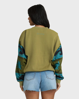 Cedar Billabong crewneck sweatshirt with color block panels and split palm graphic, finished with embroidery and relaxed fit.
