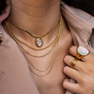 ALCO Windsor necklace in 18K gold-plated stainless steel with lobster clasp, 18 inch chain, and 2 inch extender.