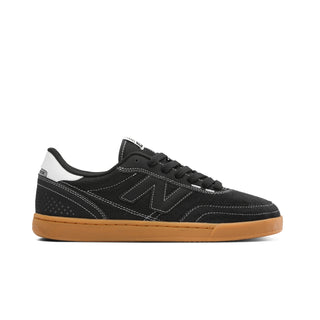 New Balance Numeric 440 V2 shoe in Black/White/Gum