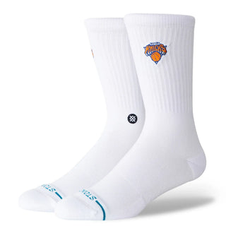 Stance Knicks Crest Crew Socks in White — NBA Crested design on combed cotton blend with targeted cushioning, arch support, and seamless toe closure.

