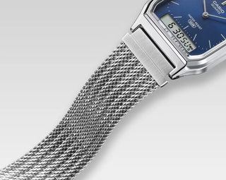 Casio Vintage AQ230EM-2A men's watch in navy - analog-digital combination watch with stainless steel mesh band, dual time, stopwatch, and water resistant