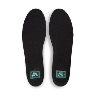 Nike SB Zoom Janoski OG+ in Cannon/Black suede with Zoom Air cushioning and vulcanized sole.