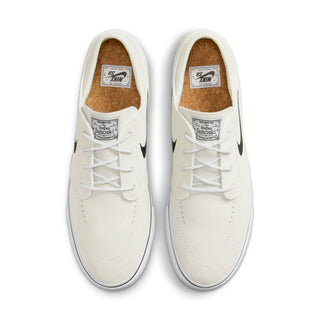 Nike SB Janoski OG+ Summit White/Black skate shoes with suede upper and Zoom Air cushioning.