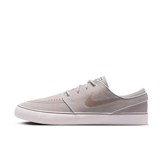Nike SB Zoom Janoski OG+ in White/Linen Sail/Light Chocolate — suede upper, vulcanized construction, Zoom Air cushioning, skate-specific tread, 2 sets of laces