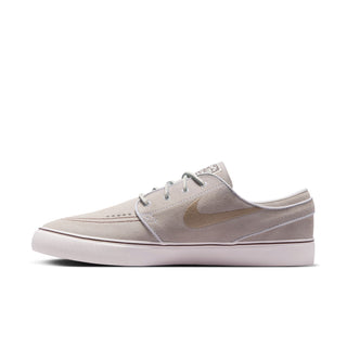 Nike SB Zoom Janoski OG+ in White/Linen Sail/Light Chocolate — suede upper, vulcanized construction, Zoom Air cushioning, skate-specific tread, 2 sets of laces