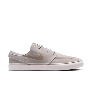 Nike SB Zoom Janoski OG+ in White/Linen Sail/Light Chocolate — suede upper, vulcanized construction, Zoom Air cushioning, skate-specific tread, 2 sets of laces