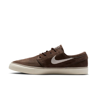 Nike SB Zoom Janoski OG+ skate shoes in Baroque Brown and Pale Ivory colorway with suede upper and vulcanized sole