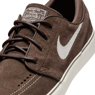 Nike SB Zoom Janoski OG+ skate shoes in Baroque Brown and Pale Ivory colorway with suede upper and vulcanized sole