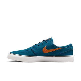 Nike SB Zoom Janoski OG+ with suede upper, Zoom Air cushioning, and vulcanized sole.