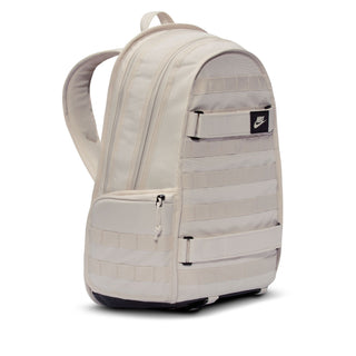 Nike SB RPM Skate Backpack in Lt Orewood Brown and Black colorway with 26L capacity and padded straps