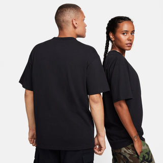 Nike SB Embroidered Patch Logo Skate T-shirt in Black, made from 100% cotton with a ribbed collar.