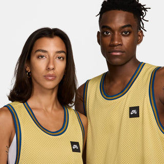 Nike SB reversible basketball skate jersey in breathable mesh, loose fit.