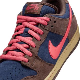 Nike SB Dunk Low Pro in Baroque Brown/Adobe with premium leather upper, Air Zoom cushioning, and pivot circle outsole.