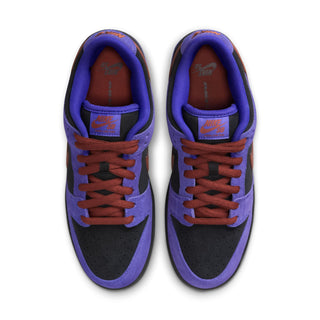 Nike SB Dunk Low Pro skate shoes with leather upper, Zoom Air cushioning, and rubber outsole for traction.
