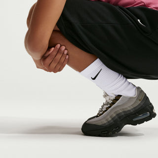 Six-pack Nike crew socks with cushioned athletic construction.