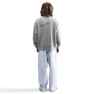 Nike SB Fleece Koston Crewneck in dark grey heather with brushed fleece fabric, embroidered logo, and ribbed trim.