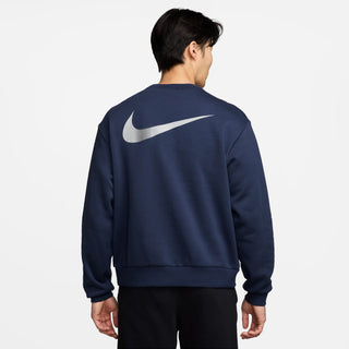 Nike SB Fleece Koston Crewneck in midnight navy with brushed fleece fabric, embroidered logo, and ribbed cuffs.