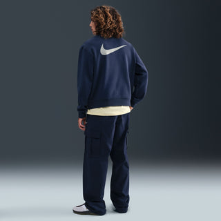Nike SB Fleece Koston Crewneck in midnight navy with brushed fleece fabric, embroidered logo, and ribbed cuffs.