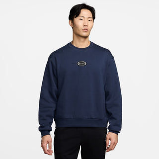 Nike SB Fleece Koston Crewneck in midnight navy with brushed fleece fabric, embroidered logo, and ribbed cuffs.
