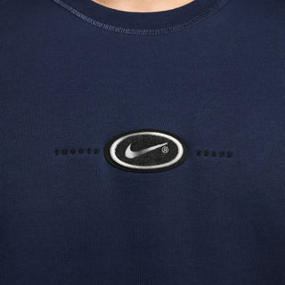 Nike SB Fleece Koston Crewneck in midnight navy with brushed fleece fabric, embroidered logo, and ribbed cuffs.