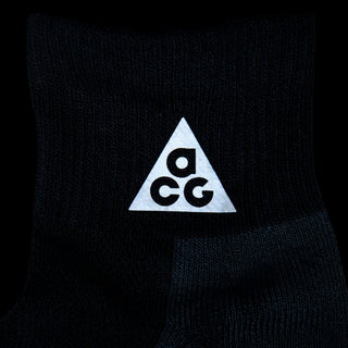 Nike ACG Everyday Elevated Socks in Black/Dk Smoke/Reflective