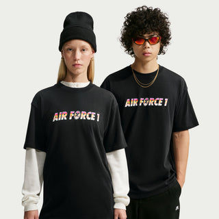 "Nike SB Yuto Horigome Skate T-Shirt — heavyweight cotton, Yuto Horigome family crest graphic, ribbed collar, Nike SB flag label.
