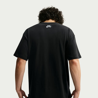 "Nike SB Yuto Horigome Skate T-Shirt — heavyweight cotton, Yuto Horigome family crest graphic, ribbed collar, Nike SB flag label.