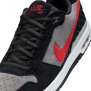 Nike SB Paul Rodriguez Zoom Air Low skate shoes in premium leather, black and white design, durable cupsole, rubber outsole.