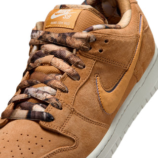 Nike SB Dunk Low Brew and Biscuits with flax and honeycomb tones, low-top silhouette, and classic color blocking design.
