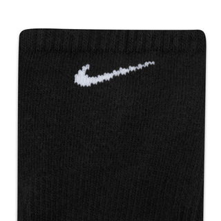 Nike Everyday Plus black no-show socks with cushioned support and Dri-FIT technology.