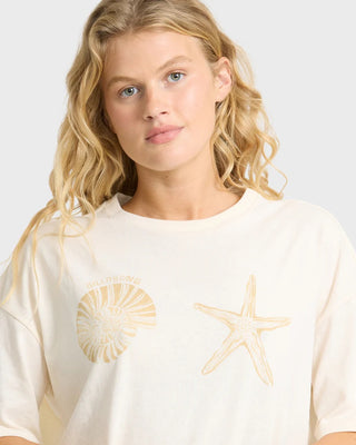 Billabong oversized white crewneck t-shirt with short sleeves and small front graphic in soft cotton knit fabric.
